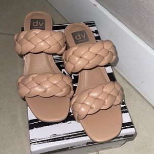 DV Dolce Vita Women’s Stacy Heeled Sandal, Nude